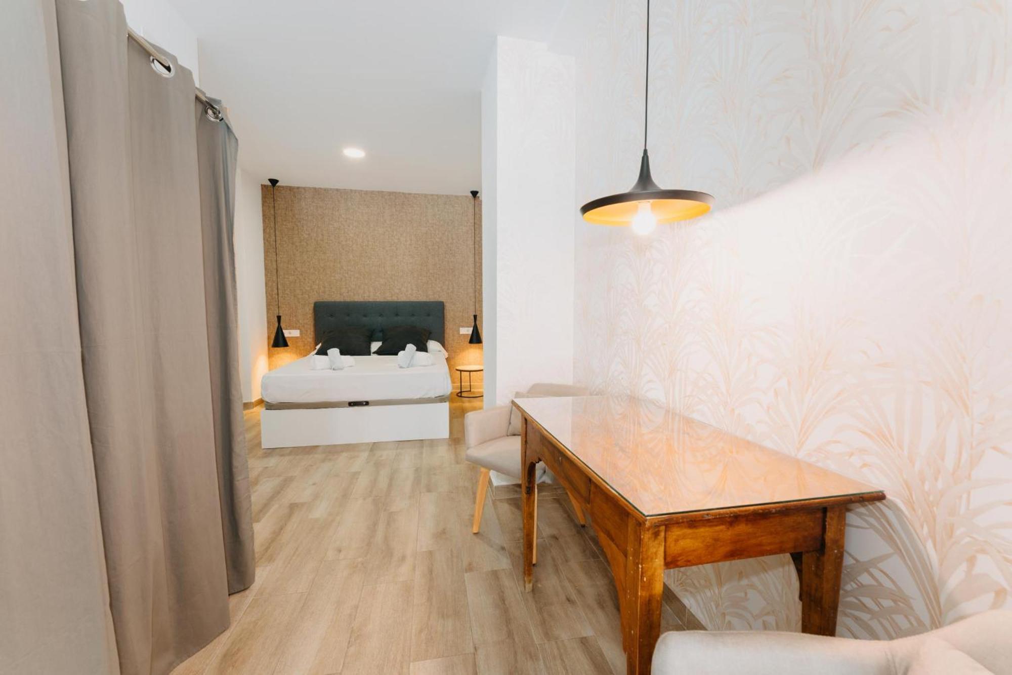 Coverlin Apartamentos San Francisco Málaga Kamer foto